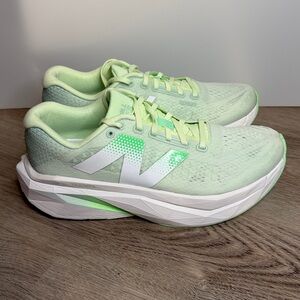 New Balance SuperComp Trainer V3 Men’s Green Athletic Running Shoes